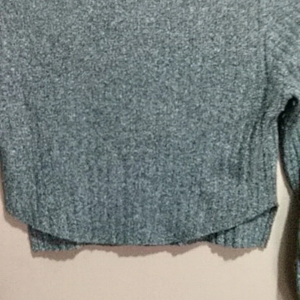 Babaton crop top size small - Picture 3 of 4